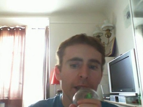 Wiwi égratigne dans mon quartier