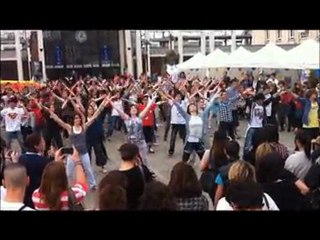 Flashmob sidaction poissy