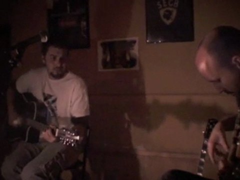 Soirée de Cloture au Bar de la poste avec Plus à l'ouest et le Sergent à Petreto Bicchisano en Corse In My Place ( Cold play )