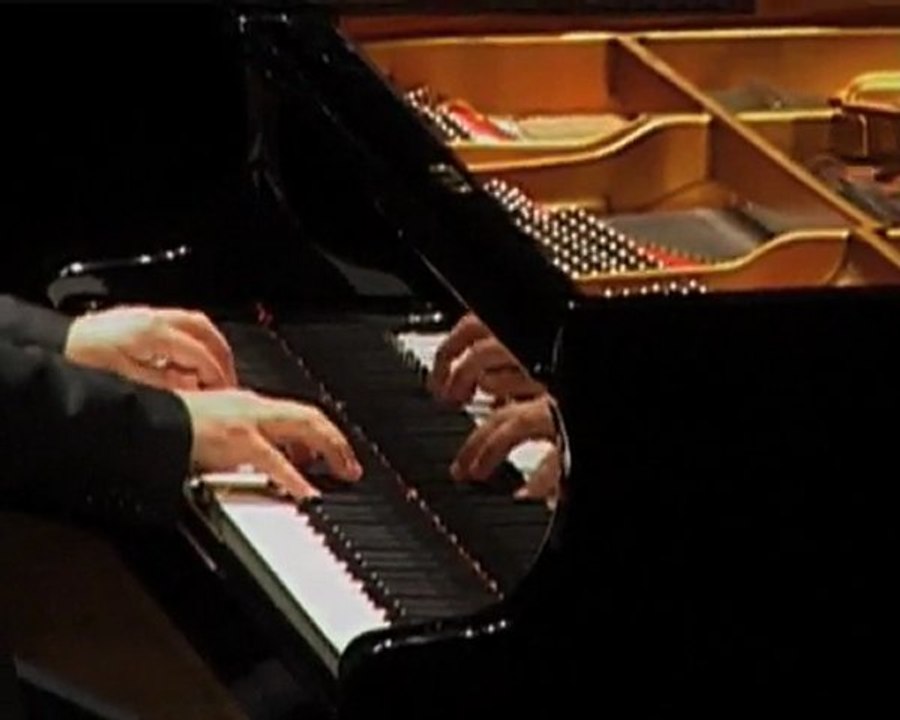 Nima Sarkechick en concert à Dreux