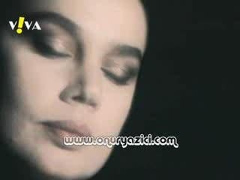 Sezen Aksu - Masum Değiliz