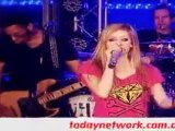 Avril Lavigne - Girlfriend Live At 2DayFm World Famous Rooftop