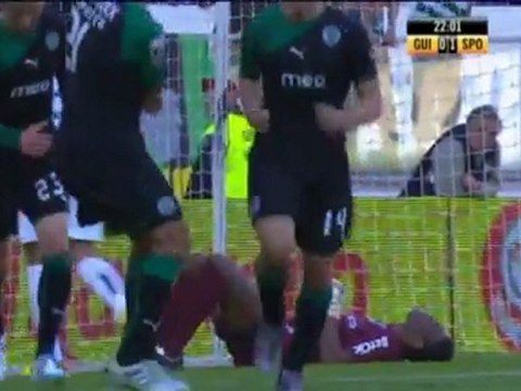 Guimaraes snatch late draw against Sporting