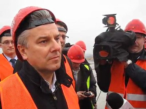 Minister Grabarczyk na budowie mostu autostradowego przez Wisłę pod Grudziądzem