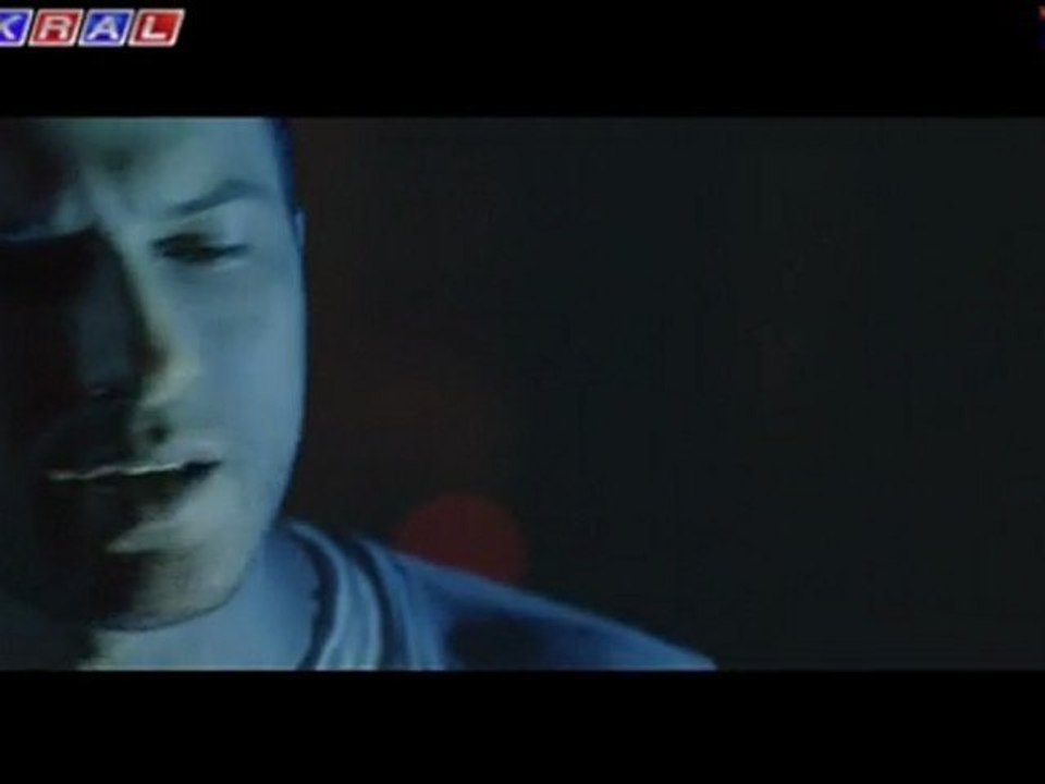 Tarkan - KAYIP yep yeni klip 2011 SÜPER SLOW