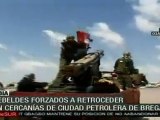 Libia: rebeldes forzados a retroceder cerca de Brega