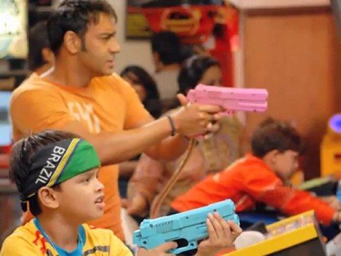 Katrina Kaif v/s Ajay Devgn's New Interest Loveena - Bollywood News