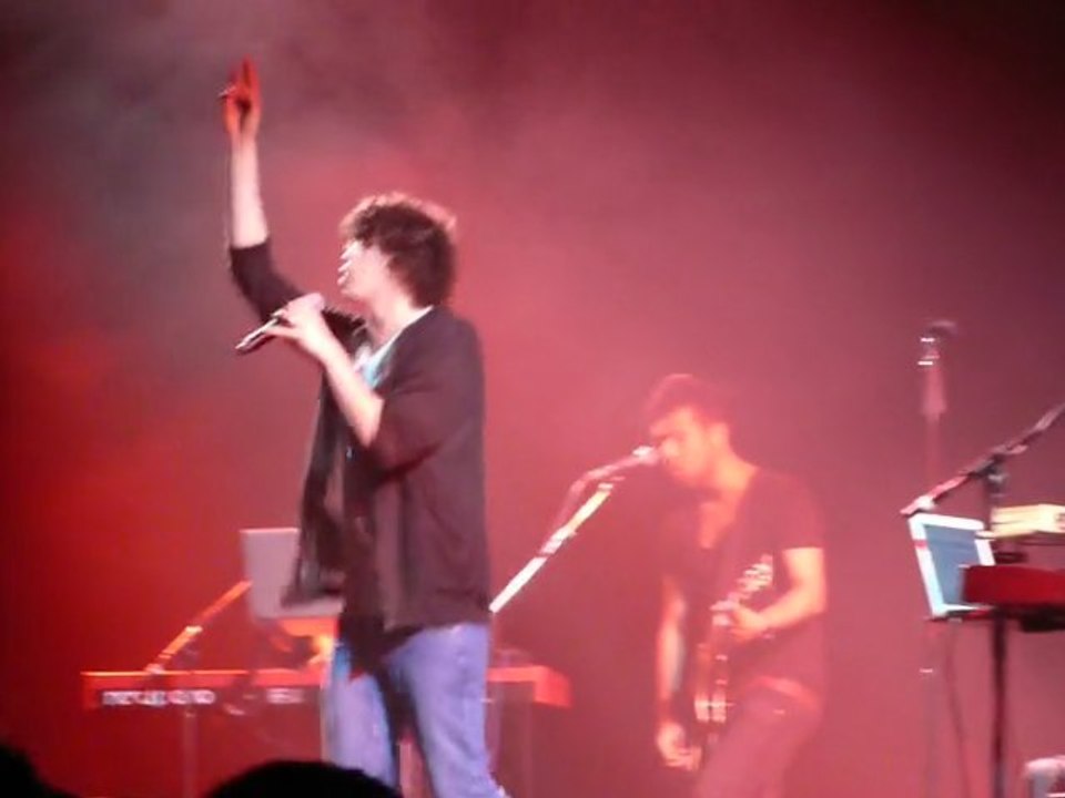 Julian Perretta -  Wonder why