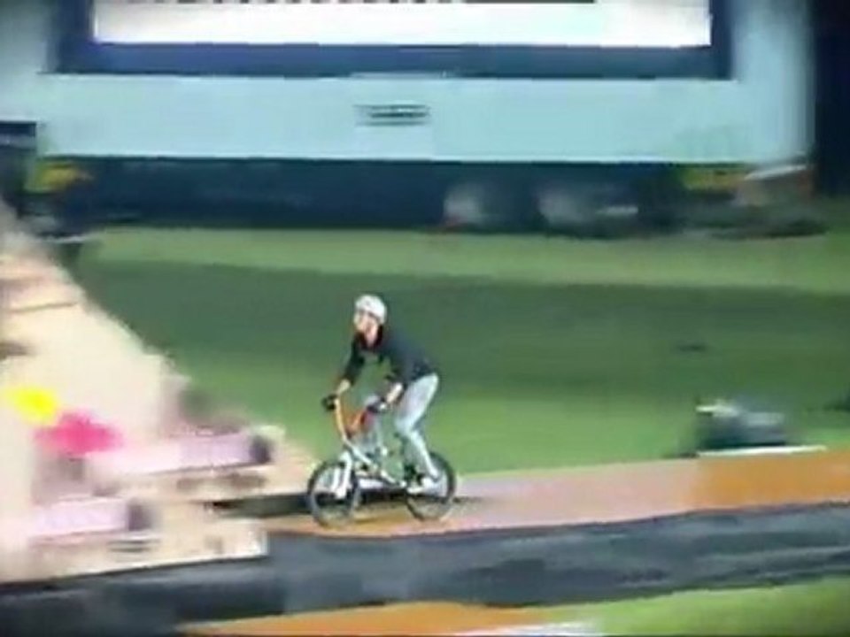 Special Greg Powell- World First - BMX- Special Greg - Special Flip