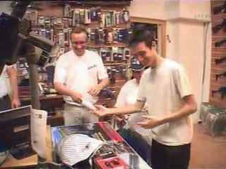 Tacks Reportage sur l'Airsoft, le nouveau jeu à la mode.