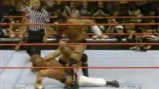 The Rock vs Triple H (RAW 6.7.1999)