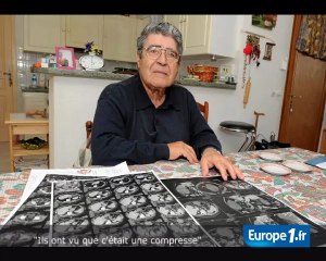 Il vivait avec une compresse dans le ventre.