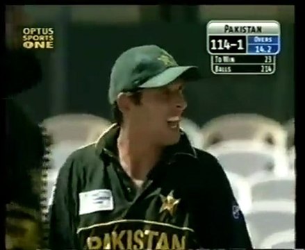 Shahid Afridi 55_ off 18 balls vs Netherlands 2002 Champions Trophy