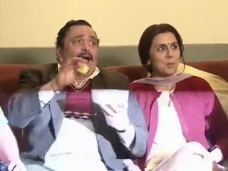 Rishi Kapoor Looses Cool Once Again - Bollywood News