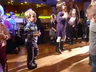 Les danses du club le soir...