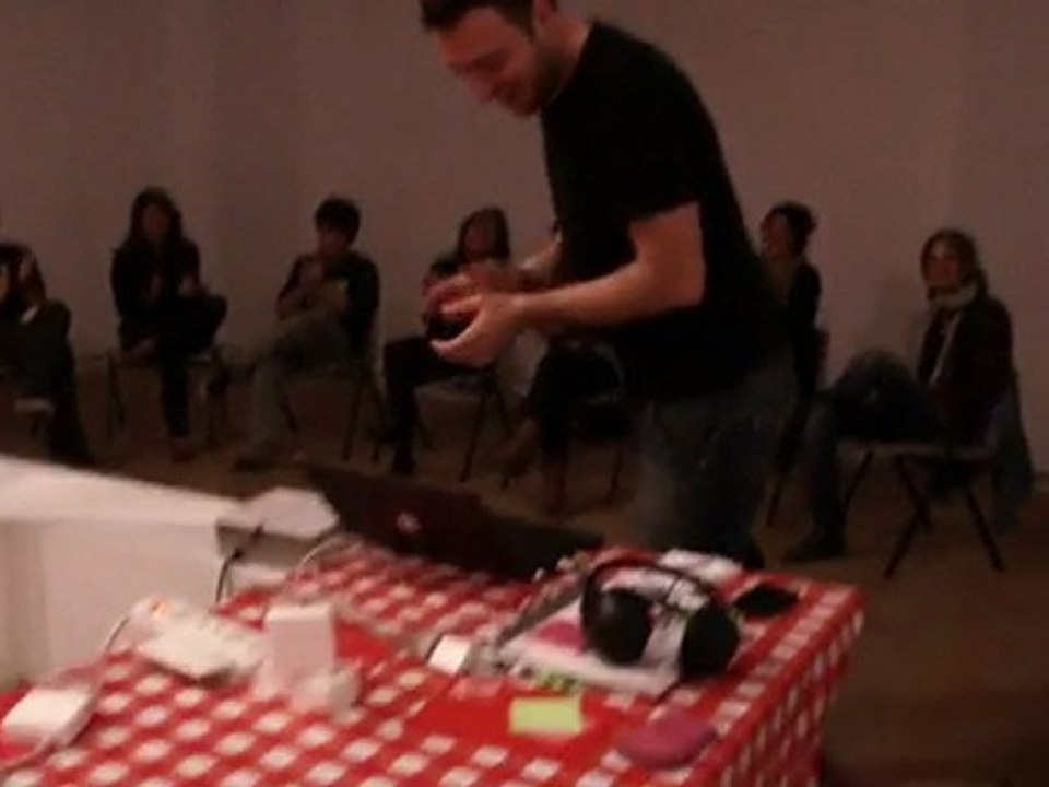 Mazinger Z a la escucha (martes 5 abril 2011)