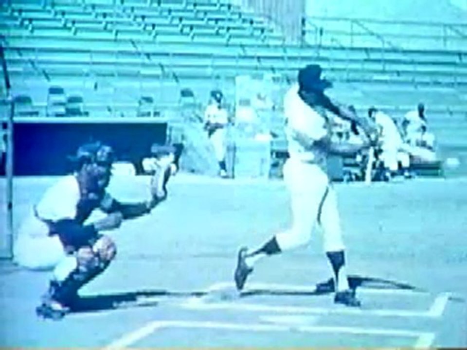 Hank Aaron explains how he would adjust his swing sever