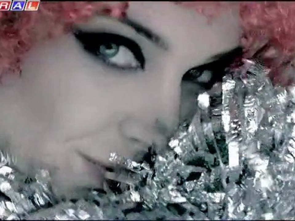 Dj Akman - APACI MISIN ? yeni klip 2011