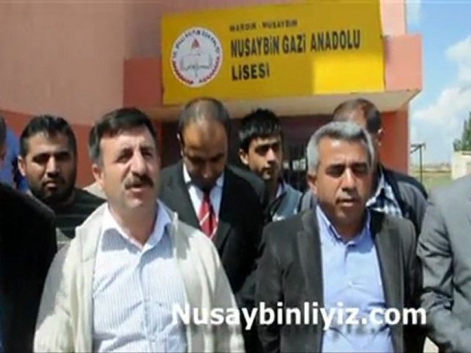 Öğrencilerin Polisle Aynı Okulu Kullanmasına Tepki - Nusaybin Haber