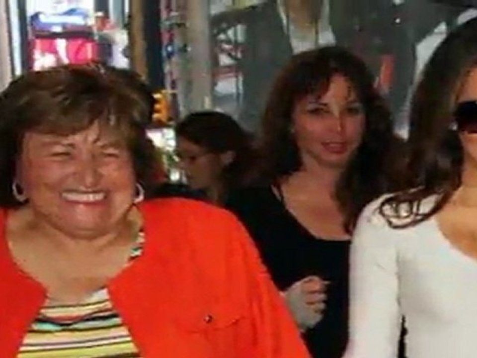 Exklusiv: Eva Longoria stolpert