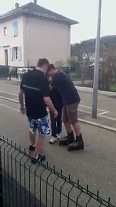 Ludo qui apprends a faire du roller