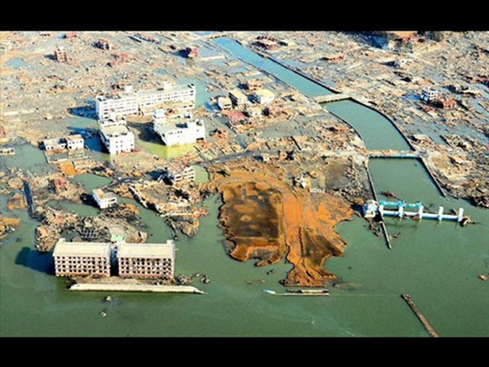 Tsunami_2011