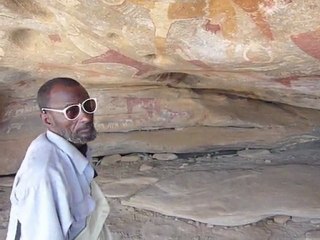 Grotto galleries exhibit early life in Somalia region