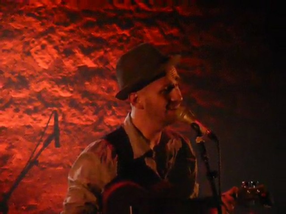 Tom Poisson au Café de la Danse