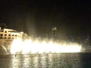 20110326 Jets d'eau Burj Khalifa Dubai