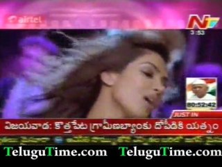 TeluguTime.com - Bollywood bikini girl vs Tollywood bikini girl