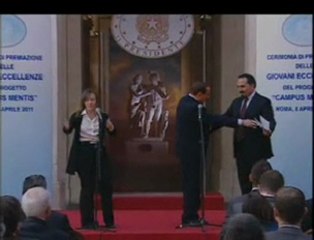 Berlusconi - Abito blu e scarpe marroni