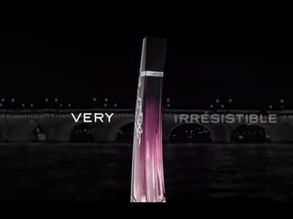 Givenchy - Véry irrésistible L'intense - Liv Tyler
