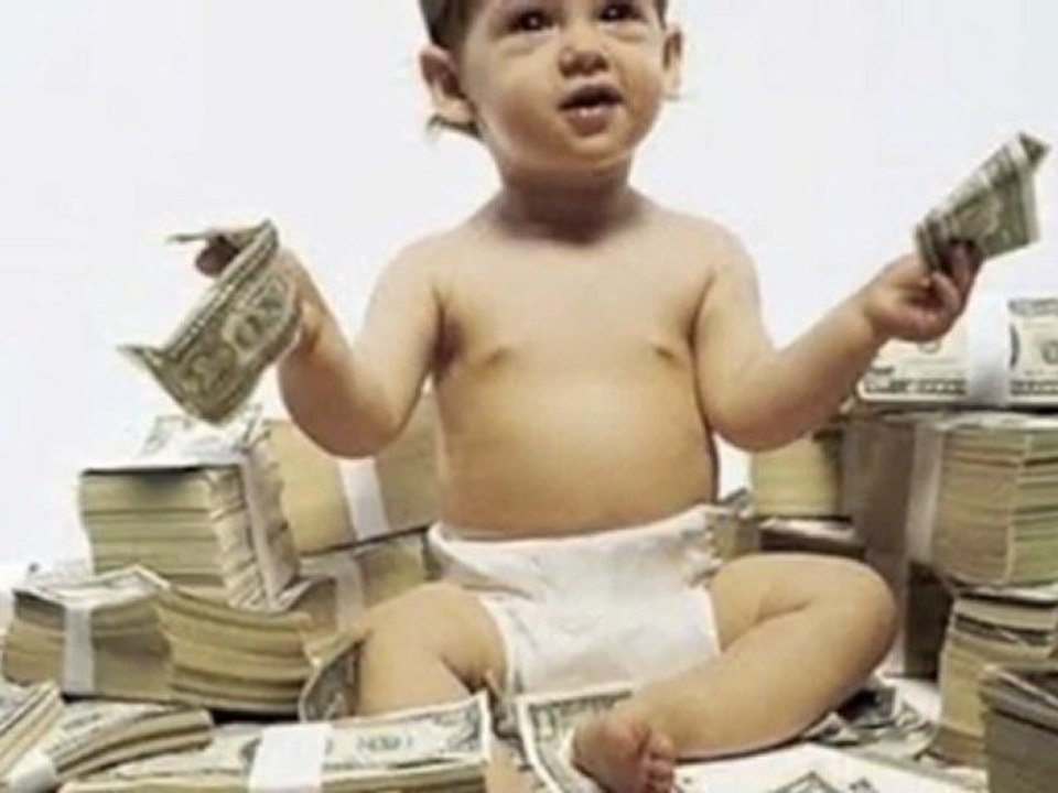 Commuters Stuck Due To Storm