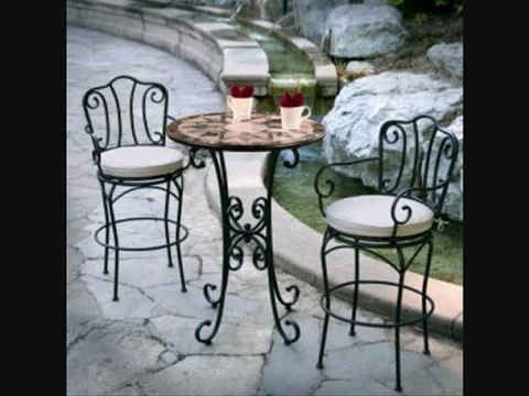 قصيدة هجاء بعنوان مقهى العرب