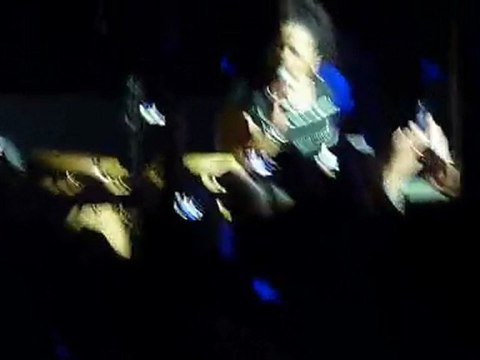 Evelyn Champagne King - Betcha she don't love you [Live 2011 Dashake Belgium]