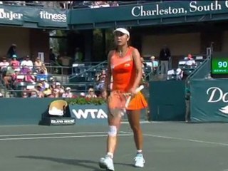 Peng Shuai progresses into semi-finals