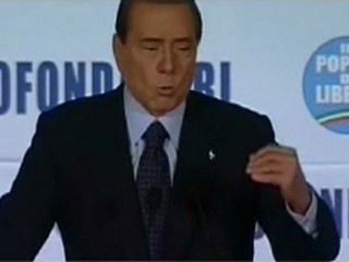 Berlusconi - Maggioranza di 330 Parlamentari