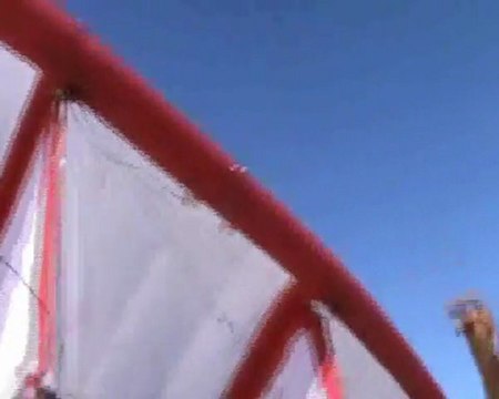 6 04 2011 Essai décollage 18 m Vent 5, 8 nœuds très irrégulier Aile auto-zénith ou auto-stable