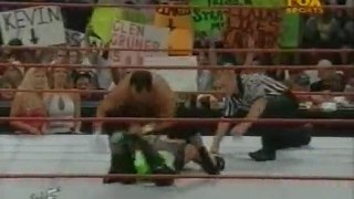X-Pac vs Dean Malenko (RAW 6.12.2000)