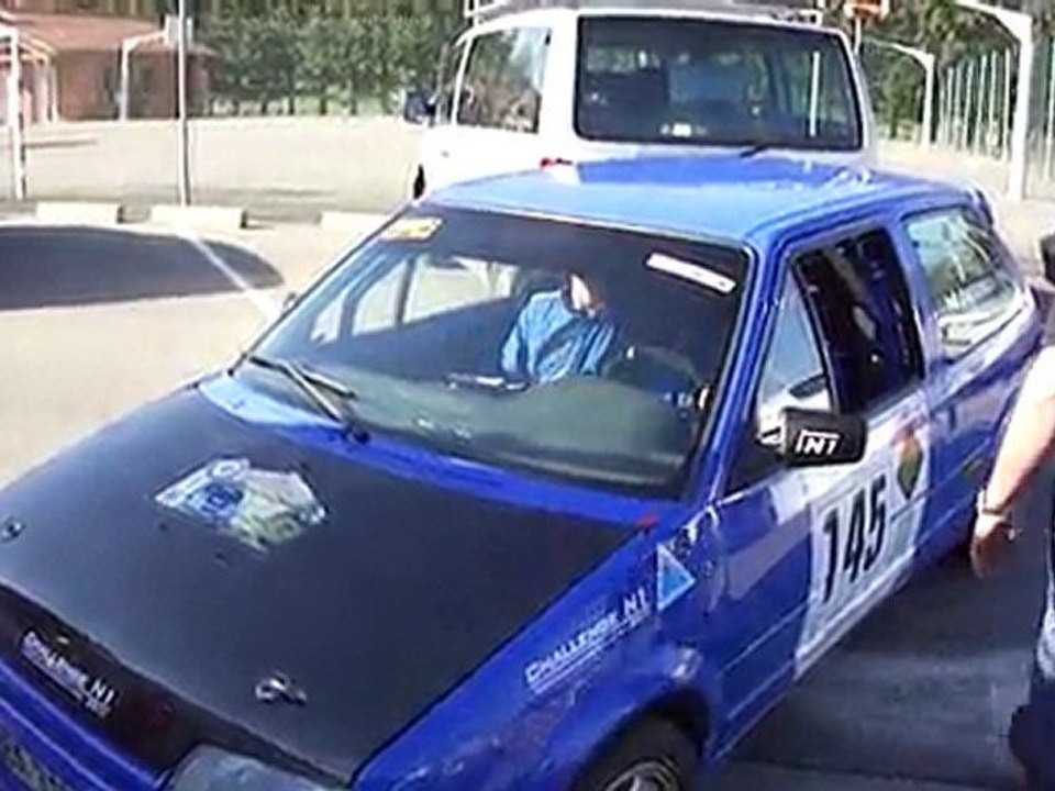 Rallye des monts du lyonnais 2011. Assistance avant ES1.