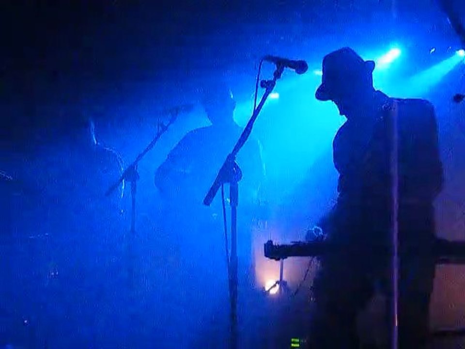 KARPATT "en attendant" au Cylindre Larnod 2009