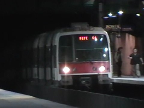 MI79 : Arrivée à la gare de Luxembourg sur la ligne B du RER