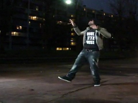 Baala Playbacks Making of du clip Roulette Russe burn en moto