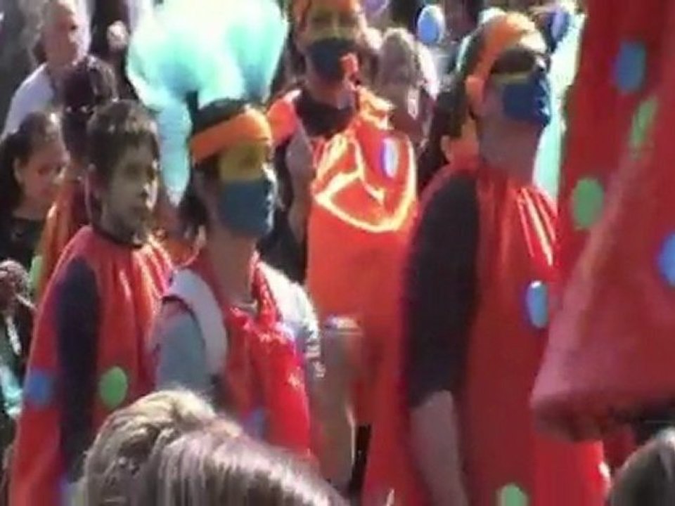 Déambulation JFF carnaval de Martigues 2011