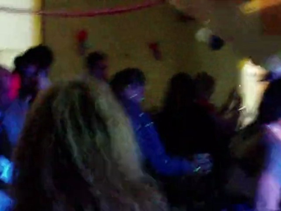 twist par dj John Barell animateur soirée dansante dans l'aube troyes