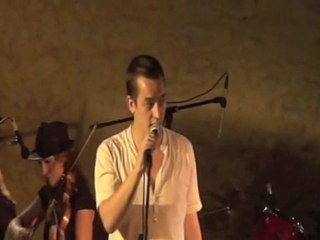12 belles dans la peau