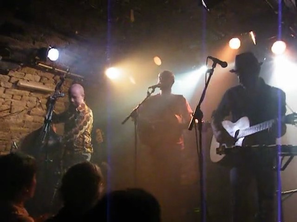 KARPATT  "histoire de famille" au Cylindre 2009