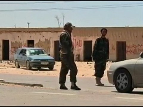 Libia - I ribelli mantengono Ajdabiya