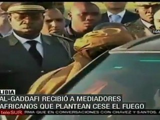 Gaddafi recibe a presidentes africanos