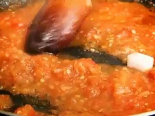 Domatesli, Zeytinli Dirsek Makarna [HQ]